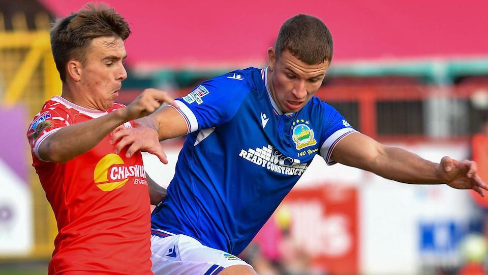 开云官网-欧冠前瞻：林菲尔德欲借助主场翻盘晋级，舒尔本实力状态均占优