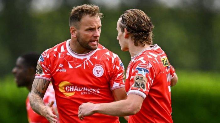 开云官网-欧冠前瞻：林菲尔德欲借助主场翻盘晋级，舒尔本实力状态均占优