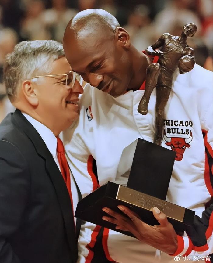 kaiyun-超巨最多的一年选秀！3位历史级巨星，五项数据NBA第一