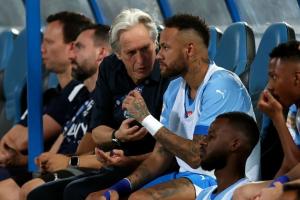 巴媒:内马尔威胁要从国家队退役,而巴西足协仍将聘请热苏斯