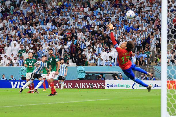 1669505287149054631.jpg 开云体育下载-阿根廷少年解锁儿时梦想,他将是梅西最可靠帮手?