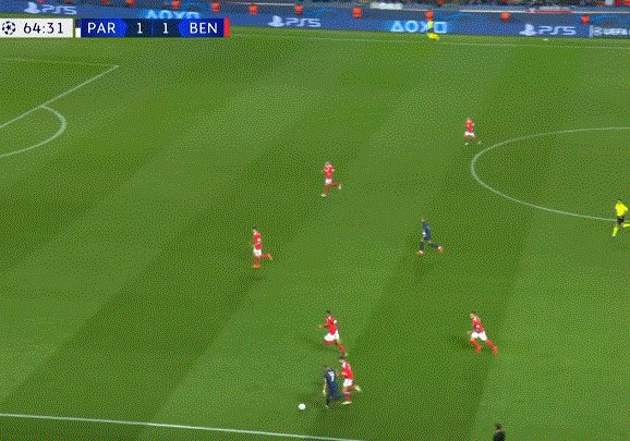 1665527205090048266.gif 开云-【欧冠】姆巴佩点射 巴黎主场1比1再平本菲卡